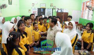 Jadi Presiden hingga Bawa Indonesia ke Piala Dunia, Kala Prabowo Dengarkan Cita-Cita Pelajar SMP 111 Jakarta Barat